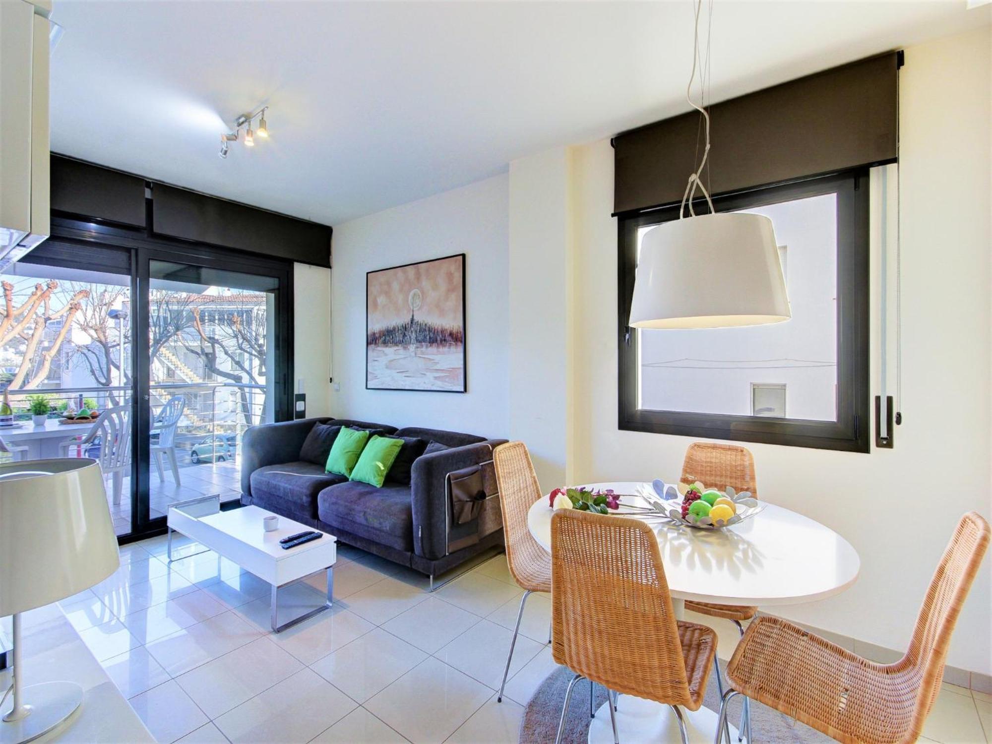 With View Apartment Roses